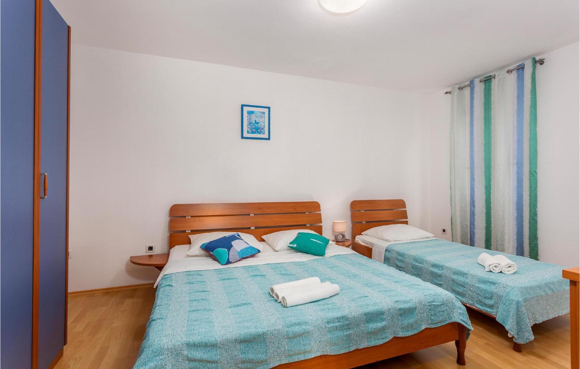 Beautiful Apartment In Pinezici With Wifi Екстериор снимка