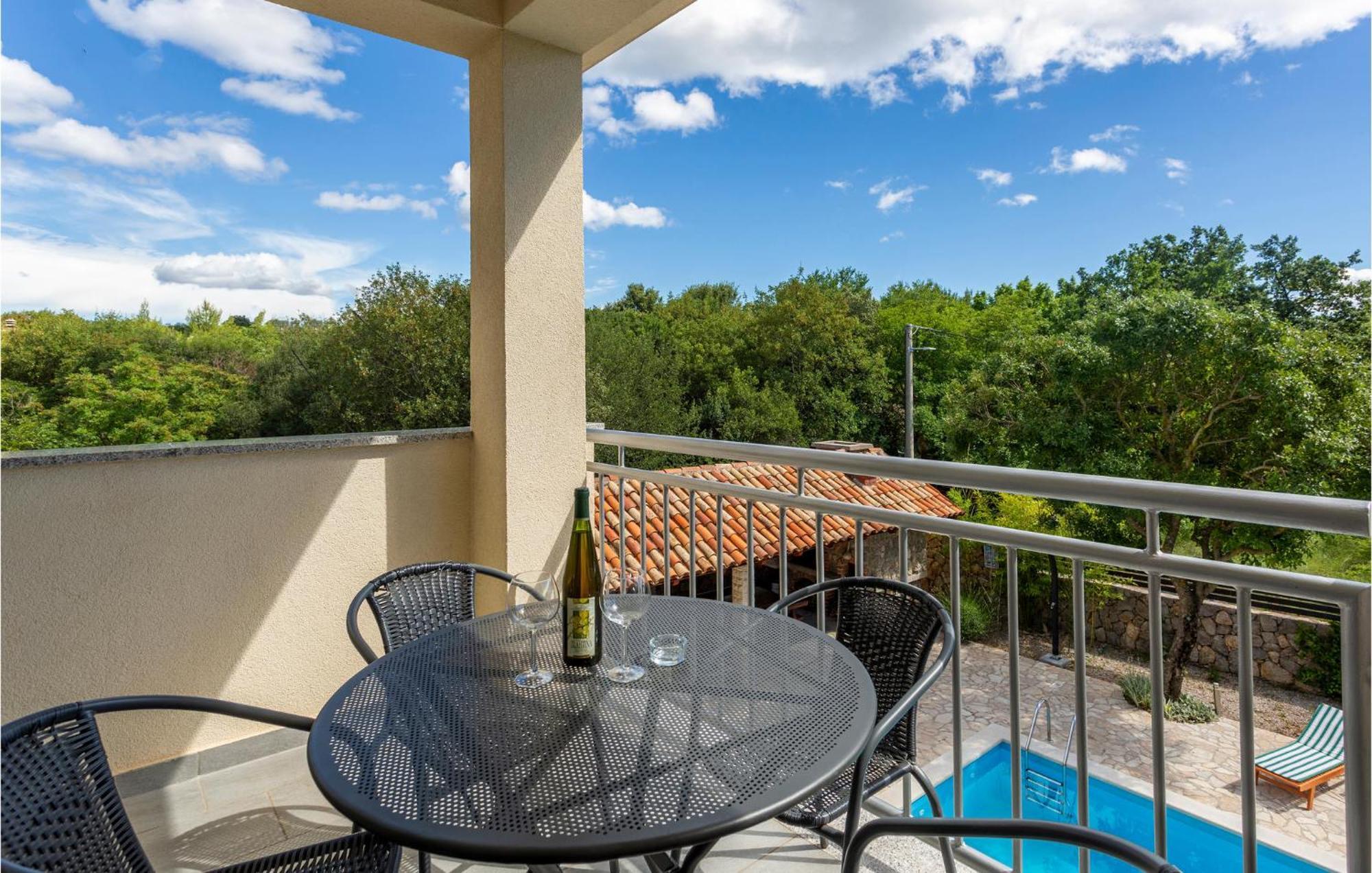 Beautiful Apartment In Pinezici With Wifi Екстериор снимка